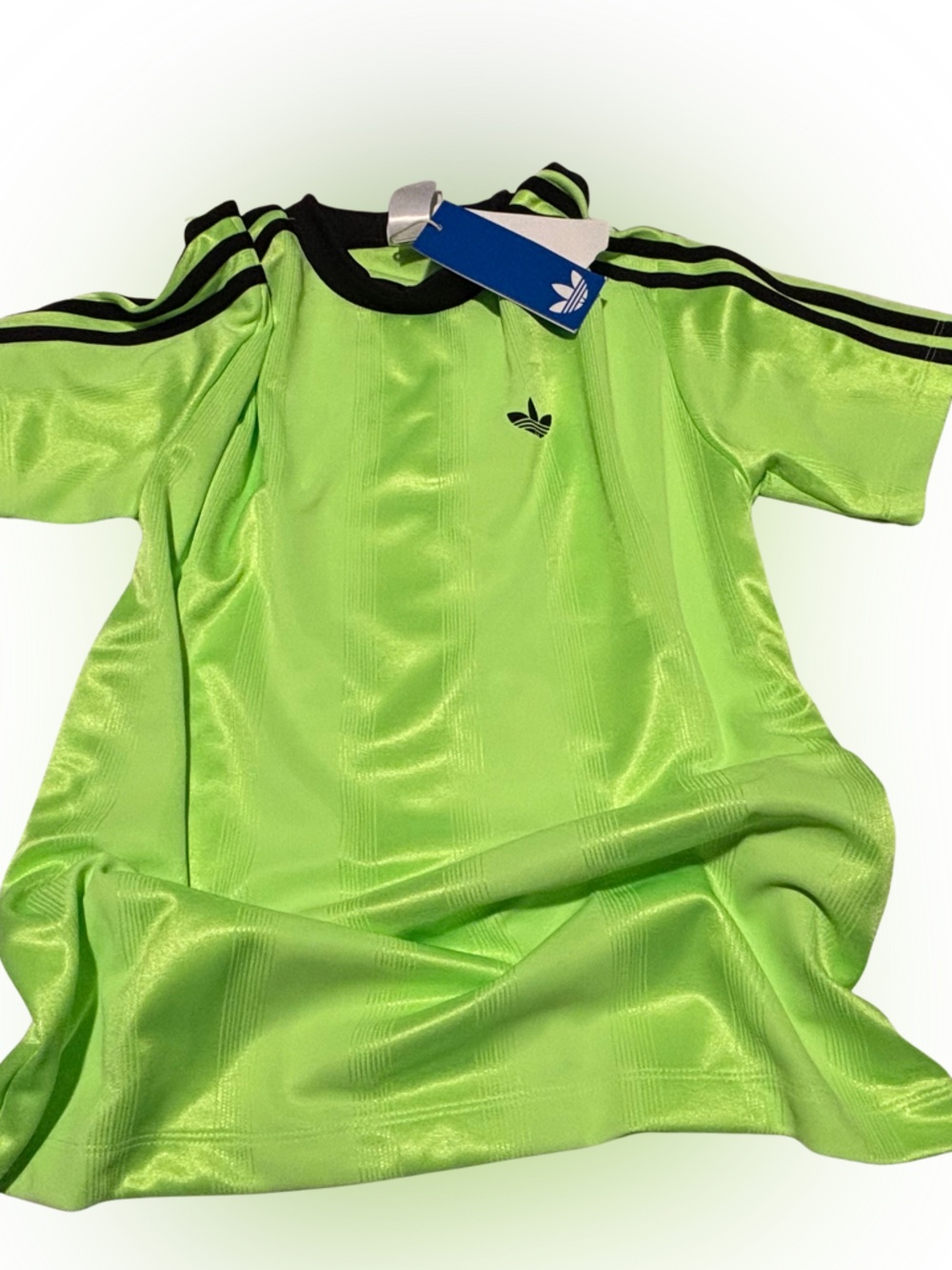 adidas women’s Jacquard tee color: signal green, size XL NEW